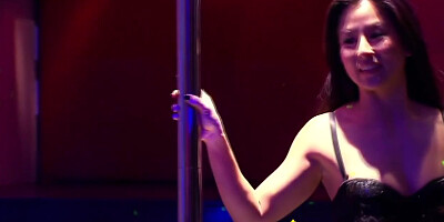Married couple is joining the lusty Swing House to start swapping and fucking