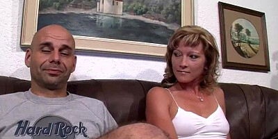 Family threesome to have sex with a friend - 3