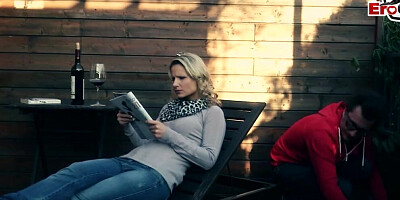 EroCom: German blonde milf try anal Sex first time on PornHD