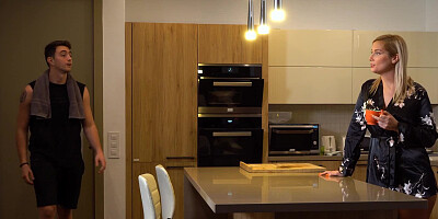 Stepmom Sexy Outfits Got My Attention - Sharon White