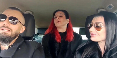 Ladymuffin and Ghosthardwave play sluts in the car