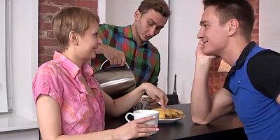 Teen earns a cumshot after fucking alpha next to boyfriend