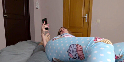 Spending time in quarantine with my step sister #StayHomeHub