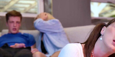 MATURE4K. Moms Twisted Game