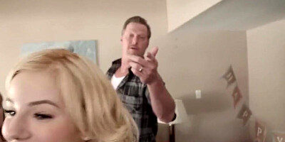 Step Sisters go after Daddy's Friend and get Creamed this 4th of July S8:E6