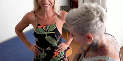 Die 2 Blondinen von der Strasse - 2 MILF´s abgeschleppt