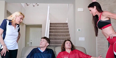 Mom Swap - Gorgeous Big Titted Stepmoms Swap And Teach Their Horny Stepsons How To Masturbate