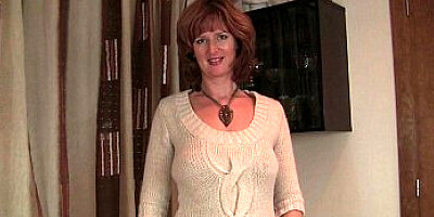 Redheaded moms crave orgasm