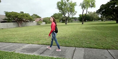 Peter Green fucks a lovely girl Veronica Church in casting van