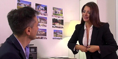 Porn actress gets every single hole drilled