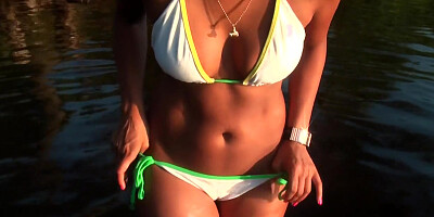 Rate my girlfriend in this hot vid