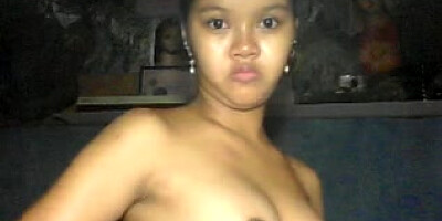 Legitimate YEAR OLD FILIPINA LADY DISPLAYING HER KNOCKERS ON CAM
