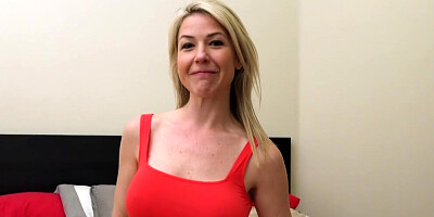 Blow Job MILF shows southern hospitality