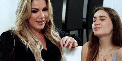 Milf Sera Ryder And Petite Stepdaughter Kayla Facesitting