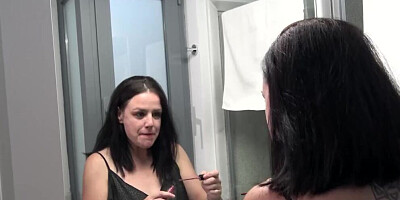 Black stud face-fucks white girl and drills her wet cunt too