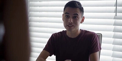 Julia Robbie - Here's The Story! - Julia S