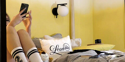 Leons TV featuring queen's babe scene