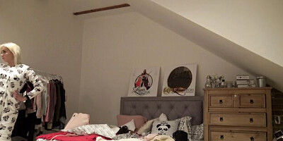 Watch sexy doxie's trailer