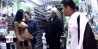 Bedmate's natural tits clip