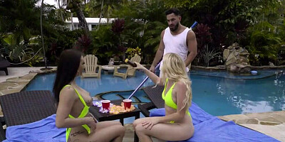 Pool cleaner scrubs 2 hoes' mouths too