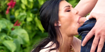 Van Wylde eats Melissa Lynn's ass and fucks her from behind