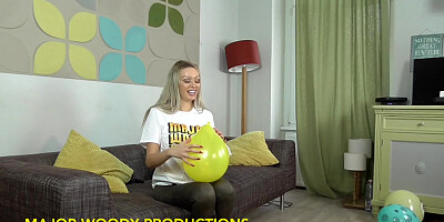 BTS NON POPPING WITH THE SEXY BIG BOOBS AMBER JAYNE