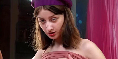 Lovely teen is rubbing her juicy cunt in this hot scene
