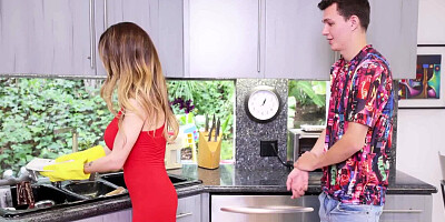 Creampie Stepmom Dirty Pranks - McKenzie Lee