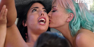 TOP 5 LESBIAN BIG ASSES! ASSETS FOR DAYS - A GIRL KNOWS