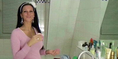 German Step-Sister Give Him a perfect Handjob in SexTape