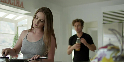 Stepsiblings resort to sex with each other when they are overwhelmed by the feeling of lust