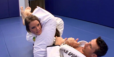 After wrestling match, blonde and her sparring partner are fucking