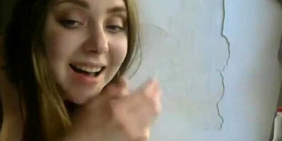 Amateur webcam girl was rubbing her twat until she started moaning from orgasm