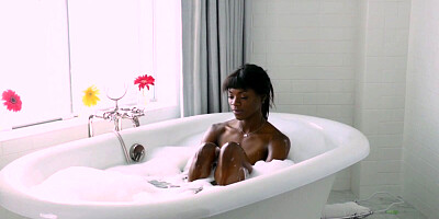 Ana Foxxx and Lotus Lain Finger Fuck In The Bubble Bath