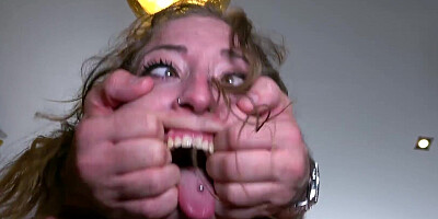 Spanish babe receives a huge load of cum in her mouth