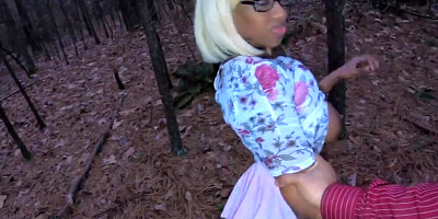 Ebony doll is rubbing her juicy cunt out in the open