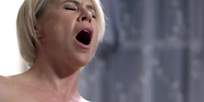 MOMMY'S GIRL - Jane Wilde Joins Her Bestie And Her Stepmom For A Midnight Fuck After She Caught Them