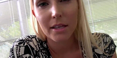 Curvy mom Vanessa Cage loves to be slapped while having sex