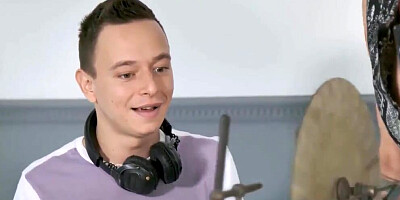 Dirty cougar sucks a cock and spreads legs to be fucked