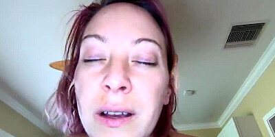 Amateur MILF is having sex on the camera for the first time