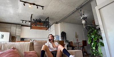 Me dejo llenar el coño de leche por mi hermanastro, a cambio de su silencio