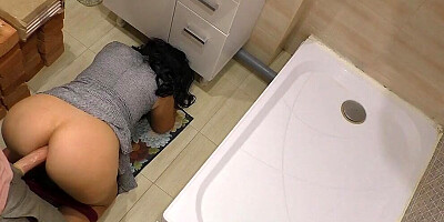 Old ass gets pulled over cock as MILF gets on her knees and lifts her skirt for anal sex