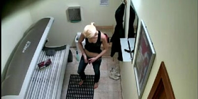 Spycam Dildoing in Solarium by TROC