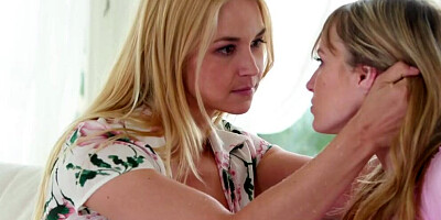 MOMMY'S GIRL - Angry MILF Sarah Vandella Wildly Bangs Her Naughty Stepdaughter For Behaving Badly