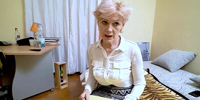 Cock hungry mature Coffee Brown gives neighbor a nice bj