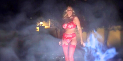 Screw Box - Julia Ann And Nina North - Stepmom Dreaming