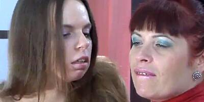 Curvy Russian mature and her stepdaughter are having lesbian sex