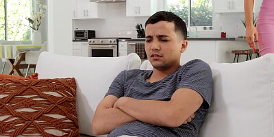 Nicolette Shea Satisfies Humper's Needs