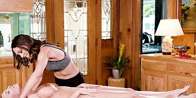 AllGirlMassage Britney Amber Cums First & Goes Down on Jade Nile
