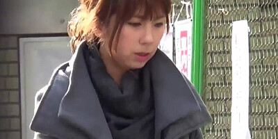 Japanese babes pee on cam